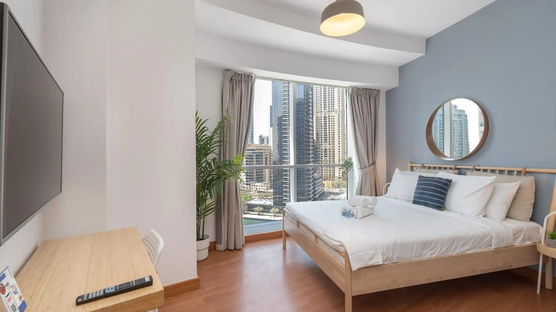 Cozy 3Br Apartment With City View In Dubai Marina!