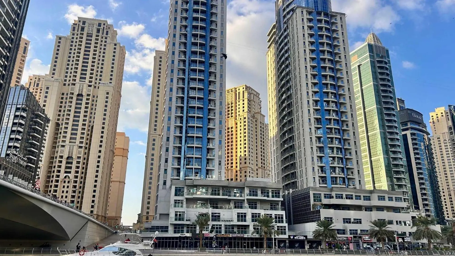 Cozy 3Br Apartment With City View In Dubai Marina!