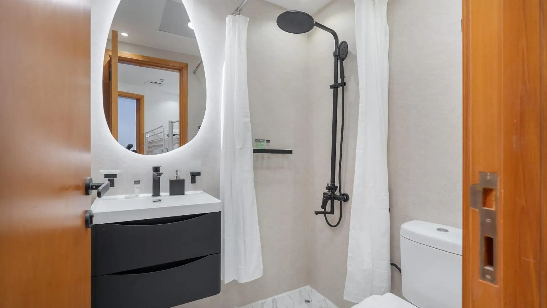 Cozy 3Br Apartment With City View In Dubai Marina! 0*,