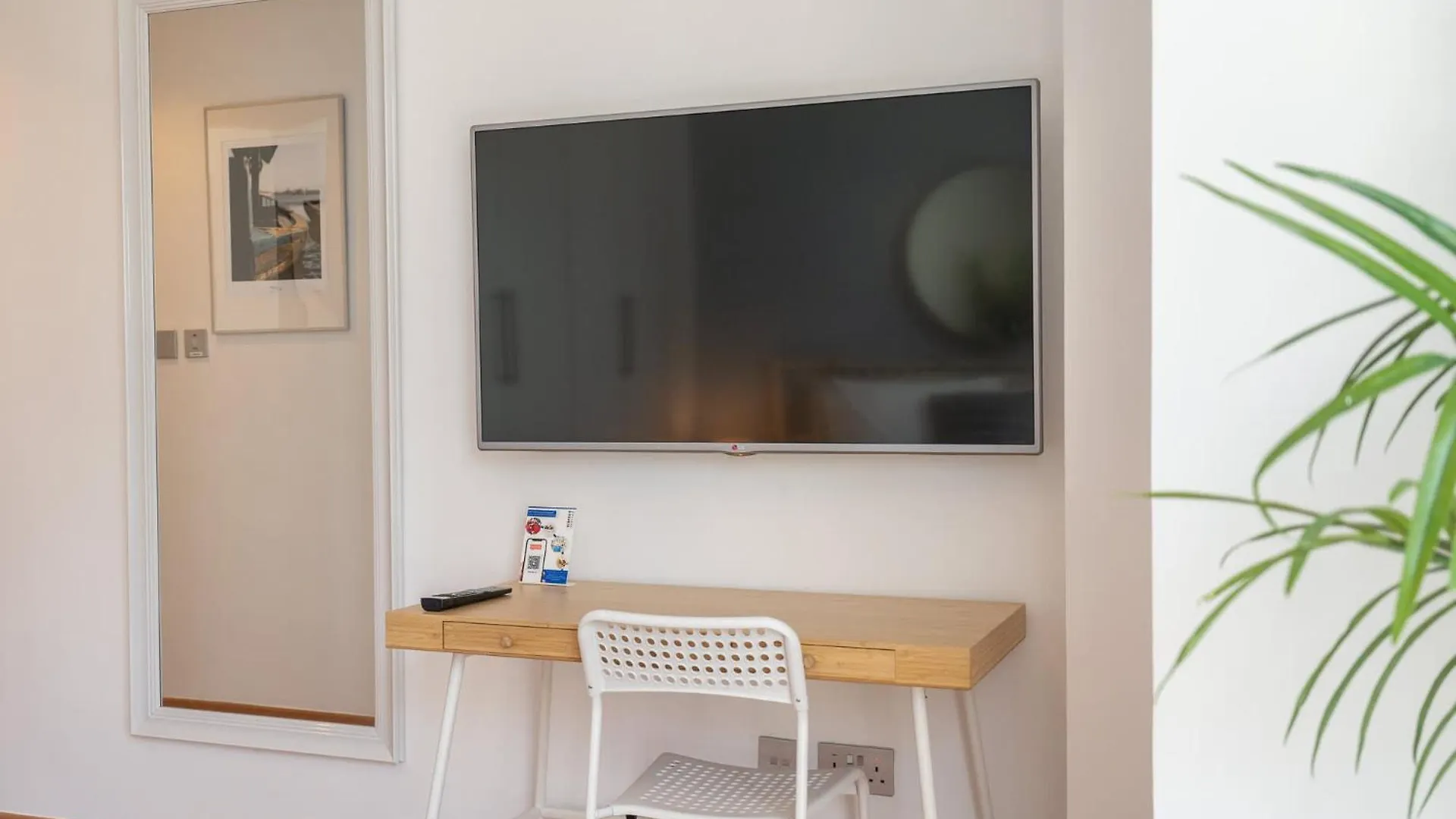 Cozy 3Br Apartment With City View In Dubai Marina!